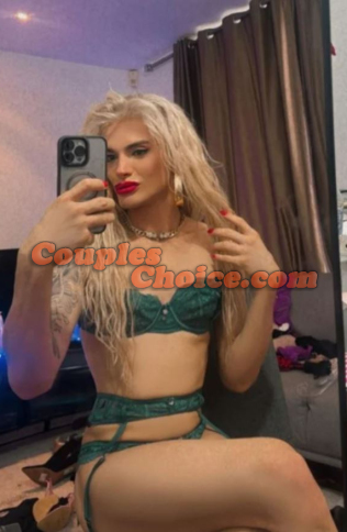 טרנסית עדינה ונשית