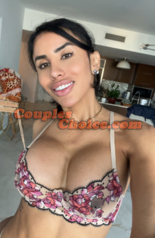 צעירה קוקסית מדהימה